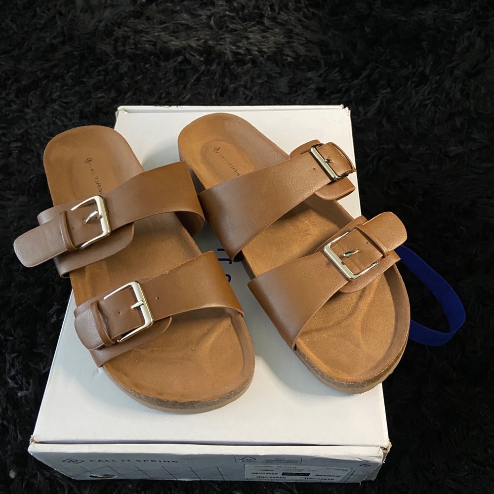 Yeravia sandals